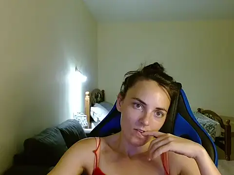 OliviaTheS online show from 06/27/26, 08:03