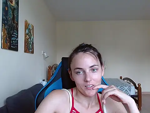 OliviaTheS online show from 07/07/26, 09:24