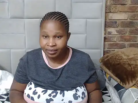 Loyal Alisha online show from 06/12/26, 03:33