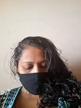 Snapshot of vandana-love chatting on 06/24/26, 09:52 vandana-love online show from 06/24/26, 09:52