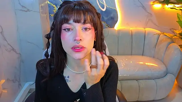 Lily Tx online show from 06/27/26, 12:33