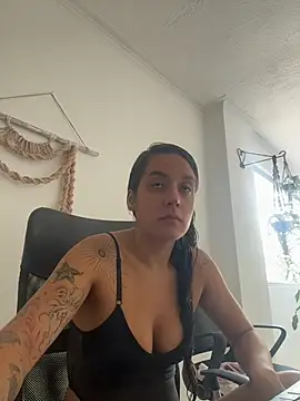 SOPHIA VELMONT online show from 06/23/26, 02:37