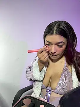 Snapshot of catalina_rios1 chatting on 06/19/26, 05:34 catalina rios1 online show from 06/19/26, 05:34
