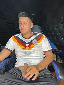 Dann 007 online show from 07/01/26, 03:23