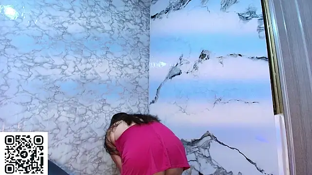 Snapshot of sun_dreams chatting on 06/12/26, 08:41 sun dreams online show from 06/12/26, 08:41
