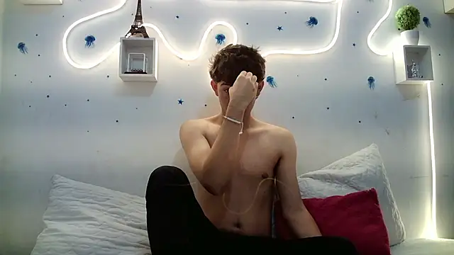 christian foxx  online show from 06/26/26, 01:04