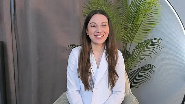 Snapshot of RosanaWeyler chatting on 06/13/26, 02:26 RosanaWeyler online show from 06/13/26, 02:26
