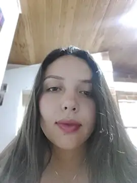 Bella Karoline online show from 07/07/26, 12:24