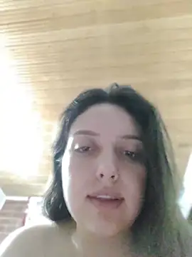 Bella Karoline online show from 07/16/26, 04:29