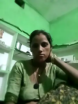 Snapshot of Cut_shiri34 chatting on 06/25/26, 02:00 Cut shiri34 online show from 06/25/26, 02:00