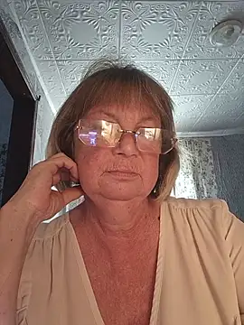 Snapshot of MilashkaCutie50 chatting on 06/19/26, 03:11 MilashkaCutie50 online show from 06/19/26, 03:11