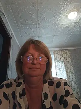 Snapshot of MilashkaCutie50 chatting on 07/16/26, 04:07 MilashkaCutie50 online show from 07/16/26, 04:07