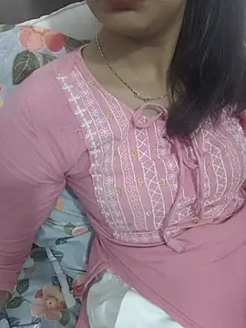 Ritika jha01 online show from 06/28/26, 06:52