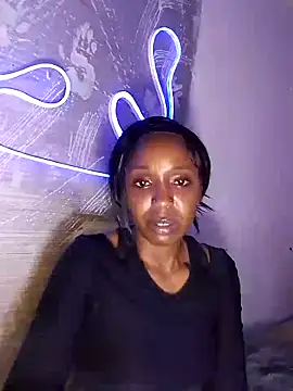 Pretty-Caramel1 online show from 06/19/26, 10:24