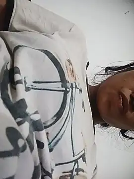 Riya cum33 online show from 07/13/26, 06:00
