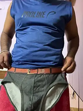 Snapshot of vinay1018 chatting on 06/26/26, 07:07 vinay1018 online show from 06/26/26, 07:07