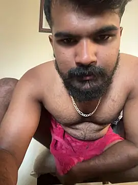 Snapshot of vinay1018 chatting on 06/30/26, 03:07 vinay1018 online show from 06/30/26, 03:07