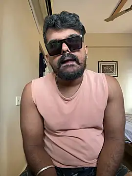 Snapshot of vinay1018 chatting on 07/06/26, 11:29 vinay1018 online show from 07/06/26, 11:29
