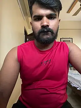 Snapshot of vinay1018 chatting on 07/21/26, 11:12 vinay1018 online show from 07/21/26, 11:12