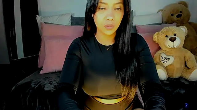 NicolePasqualott online show from 12/21/24, 07:38