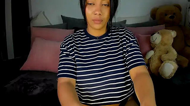 NicolePasqualott online show from 12/29/24, 10:47