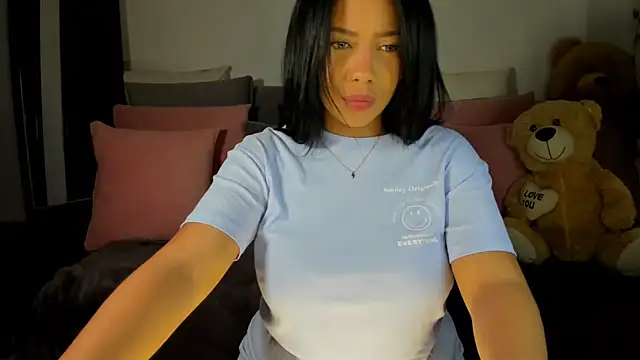NicolePasqualott online show from 01/11/25, 08:21