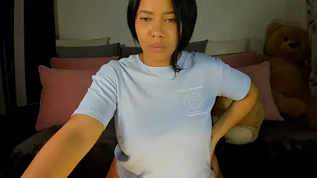 NicolePasqualott online show from 01/12/25, 02:24