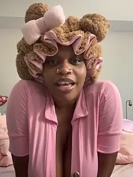 bunnywinnielove online show from 06/14/26, 11:34