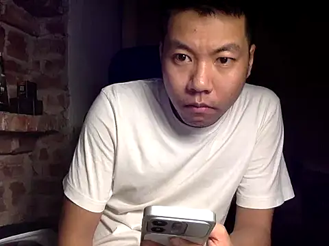 boyasiannnn online show from 07/20/26, 10:39