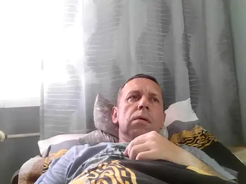 Snapshot of RafalekRozmarynowski81 chatting on 06/22/26, 05:54 RafalekRozmarynowski81 online show from 06/22/26, 05:54