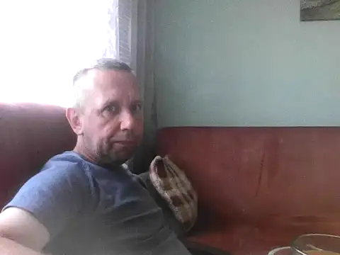Snapshot of RafalekRozmarynowski81 chatting on 07/29/26, 04:32 RafalekRozmarynowski81 online show from 07/29/26, 04:32