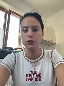 MisssMiaaa17 online show from 07/14/26, 08:41