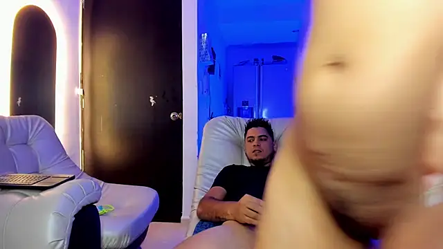 Cat couplee69 online show from 07/11/26, 01:19