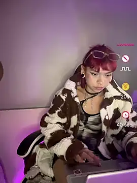 xLilyAngelx  online show from 06/26/26, 10:41