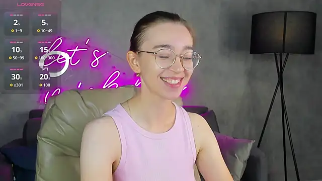 Lucy Green online show from 08/10/26, 12:47