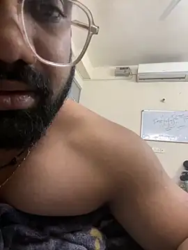 Snapshot of atishayasucks chatting on 06/15/26, 06:10 atishayasucks online show from 06/15/26, 06:10