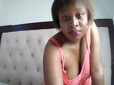 Snapshot of Cute_reen chatting on 08/07/26, 11:56 Cute reen online show from 08/07/26, 11:56