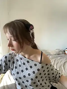 Strawberry Senpai online show from 07/15/26, 02:44