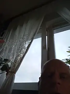 Snapshot of ZLOZ60 chatting on 06/16/26, 02:03 ZLOZ60 online show from 06/16/26, 02:03