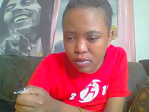 Snapshot of Sexyie_nzula chatting on 06/23/26, 01:36 Sexyie nzula online show from 06/23/26, 01:36