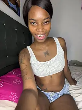 Snapshot of ShakiraThompss18 chatting on 07/29/26, 01:15 ShakiraThompss18 online show from 07/29/26, 01:15