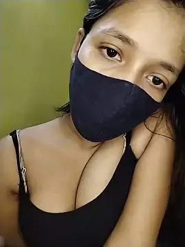 Naina PG online show from 07/07/26, 03:31
