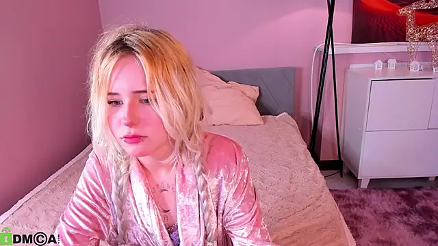 kikipeach online show from 06/24/26, 12:26