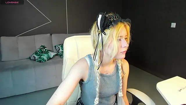 kikipeach online show from 06/28/26, 12:22