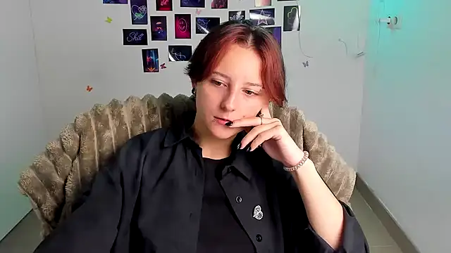 Dilara Kiss  online show from 08/03/26, 05:17