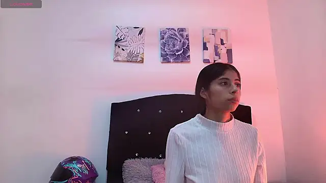 Dahlia  Vixen online show from 07/31/26, 11:42