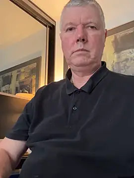 Snapshot of cumboy chatting on 01/21/25, 01:54 cumboy online show from 01/21/25, 01:54