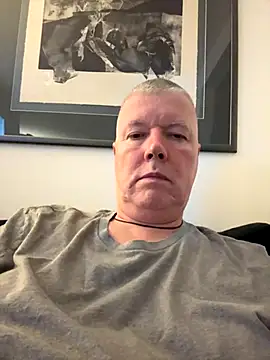 Snapshot of cumboy chatting on 09/21/25, 09:38 cumboy online show from 09/21/25, 09:38