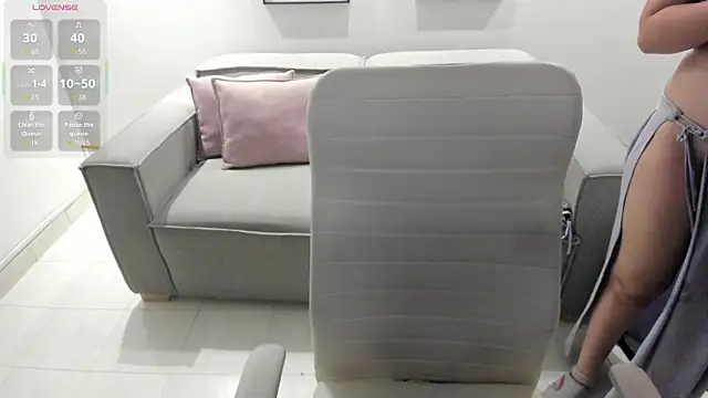Snapshot of Nayla_Luxe chatting on 07/12/26, 11:56 Nayla Luxe online show from 07/12/26, 11:56