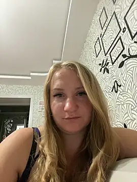 Emilia ki online show from 06/18/26, 08:13